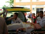 suasana-dirumah-sakit-penembakan-satu-keluarga-di-lubuk-linggau_20170419_060206.jpg