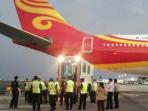 suasana-evakuasi-penumpang-pesawat-hongkong-air_20160507_093642.jpg