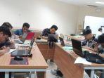 suasana-kelas-uji-kompetensi-wartawan.jpg
