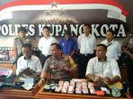 suasana-konferensi-pers-di-mapolres-kupang-kota.jpg