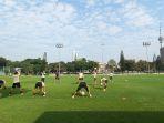 suasana-latihan-resmi-timnas-wanita-indonesia-jelang-menghadapi-singapura.jpg