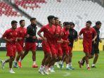 suasana-latihan-timnas-indonesia-jelang-hadapi-kamboja1.jpg