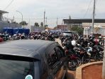 suasana-lokasi-parkir-kendaraan-roda-empat-dan-roda-dua_20171009_062916.jpg