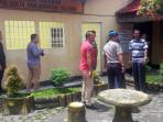 suasana-mapolsek-banjarmasin-selatan-usai-kaburnya-tiga-tahanan_20160416_115731.jpg