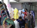 suasana-pasar-tanah-abang-pasca-libur-lebaran_20220510_171958.jpg