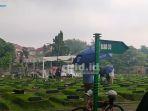 suasana-pemakaman-ibrahim-sjarief.jpg