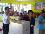 suasana-pencoblosan_20151211_160322.jpg