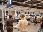 suasana-penutupan-ikea-alam-sutera-tangerang.jpg