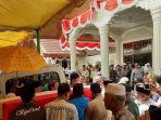 suasana-penyambutan-jenazah-bupati-aceh-selatan-h-azwir.jpg
