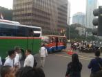 suasana-perempatan-sarinah_20161104_190505.jpg