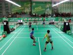 suasana-pertandingan-ganda-putra-pada-babak-perempat-fi_20160901_184049.jpg