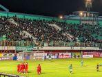 suasana-pertandingan-pss-sleman-versus-persija-jakarta.jpg