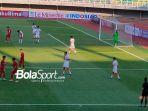 suasana-pertandingan-vietnam-vs-hong-kong.jpg