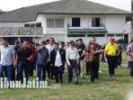suasana-ps-di-wisma-persebaya-tepatnya-di-jalan-karanggayam-surabaya.jpg