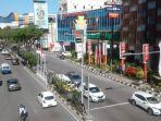 suasana-pusat-bisnis-di-kawasan-pusat-perbelanjaan-plaza-balikpapan.jpg