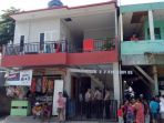 suasana-rekontruksi-di-sebuah-kost-di-jalan-mangga-i_20171120_125901.jpg
