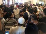 suasana-rumah-duka-mantan-menteri-tenaga-kerja-menaker-fahmi-idris.jpg
