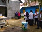 suasana-rumah-duka-tempat-korban-ditemukan-tewas-di-dalam-kamarnya-rabu-1012018_20180110_122133.jpg