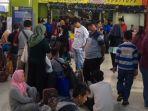 suasana-stasiun-gambir-jelang-natal.jpg