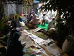 suasana-tahlilan-di-kediaman-mendiang-enam-cahyati_20180328_225700.jpg