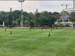 suasana-timnas-indonesia-u-20-saat-menjalani-latihan.jpg