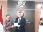 suhardi-alius-menerima-kunjungan-michael-pannet_20170802_174131.jpg