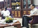 suhono-harso-supangkat-dan-tri-rismaharini_20160511_155838.jpg