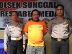 sukardi-pengedar-sabu-yang-keburu-diciduk-setelah-dilaporkan-warga_20171128_095554.jpg