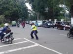 sukarelawan-pembantu-lalu-lintas-supeltas_20160303_154524.jpg
