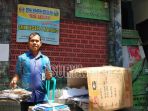 sulaiman-sulang-di-depan-bank-sampah-smkn-6-malang_20180930_153651.jpg