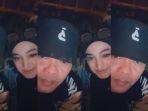sule-dan-kekasih-barunya-santika-fauziah-12121.jpg
