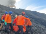 sulitnya-evakuasi-korban-tewas-erupsi-gunung-marapi_20231206_172257.jpg