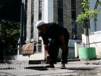 sumut-tua-di-masjid-rahmat-surabaya_20170619_135500.jpg