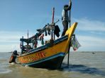 sungai-dangkal-perahu-nelayan-dangkal_20180226_120206.jpg