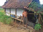 supali-86-kakek-renta-yang-tinggal-di-gubuk-reyot-hampir-roboh.jpg