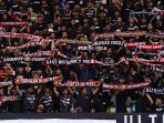suporter-persis-solo-dan-pss-sleman-di-stadion-manahan_20220612_073355.jpg