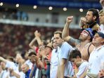 suporter-tim-nasional-inggris_20180715_120409.jpg