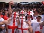 suporter-timnas-inggris_20160624_142142.jpg