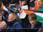 suporter-timnas-skotlandia-kibarkan-bendera-palestina_20160120_161202.jpg