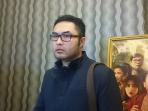 surya-saputra-saat-ditemui-di-kawasan-cikini_20161117_184033.jpg