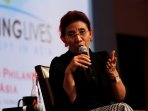 susi-pudjiastuti-pembicara-diskusi-businees-and-philanthropy-in_20151104_132021.jpg