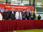 susy-susanti-saat-tiba-di-bandara-sokarno-hatta.jpg
