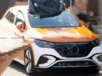 suv-listrik-mercedes-benz-eqe.jpg