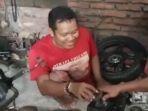 suwanto-pemilik-bengkel-khusus-motor-roda-tiga-compac-motorcycle-sumber-youtube-tribun-jateng.jpg