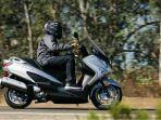 suzuki-burgman-200.jpg