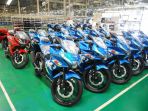 suzuki-gsx-r150-yang-siap-didistribusikan-ke-dealer-dealer_20170203_155220.jpg