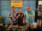 syahganda-nainggolan-dan-jumhur-hidayat.jpg