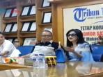 syahrini-cerita-naik-perahu-kecil_20150226_224331.jpg