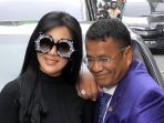 syahrini-dan-hotman-paris-datangi-bareskrim_20171009_191606.jpg