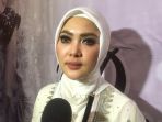 syahrini-ditemui-dalam-acara-tanda-cinta-bersama-princess-syahrini_20170618_191538.jpg